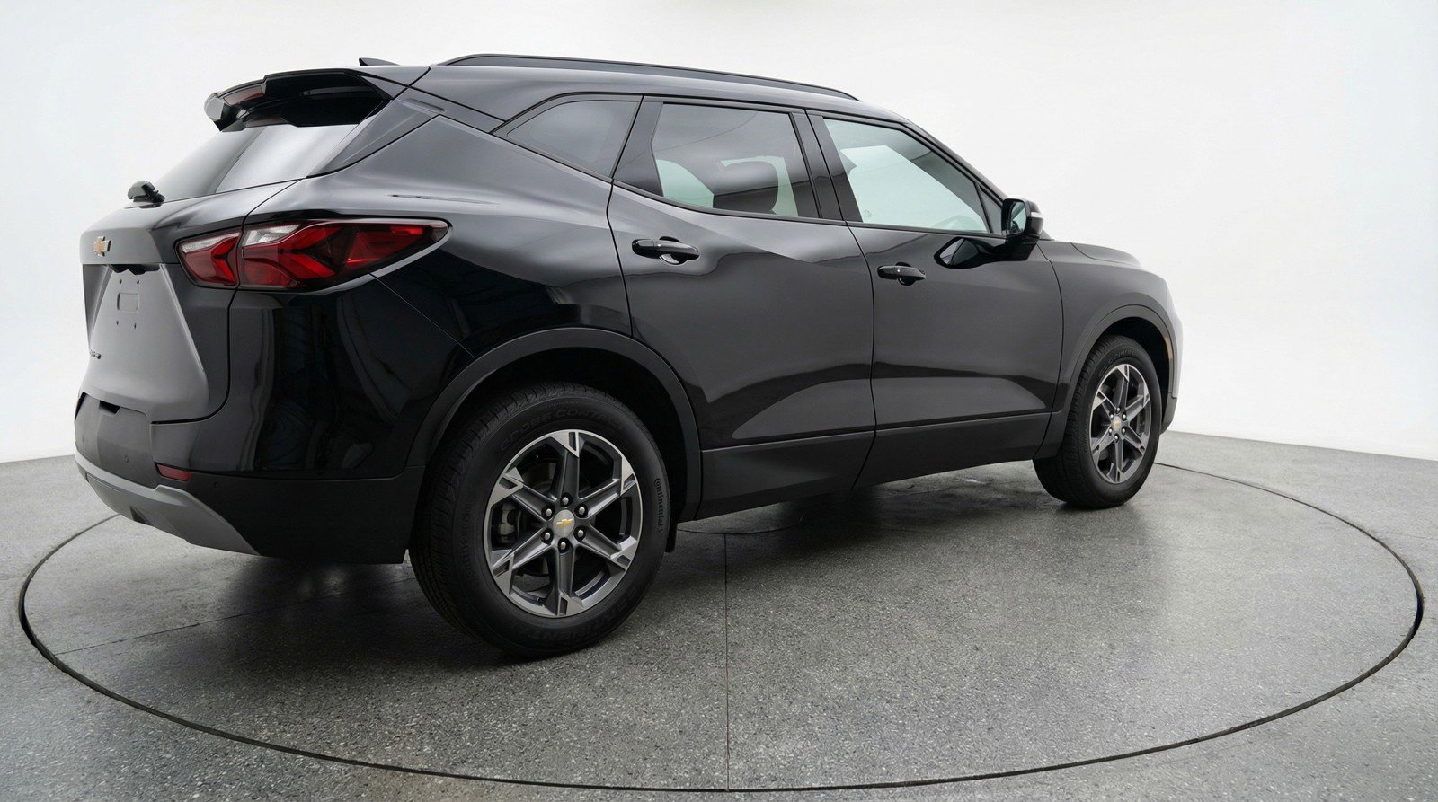 Used 2025 Chevrolet Blazer LT image 9