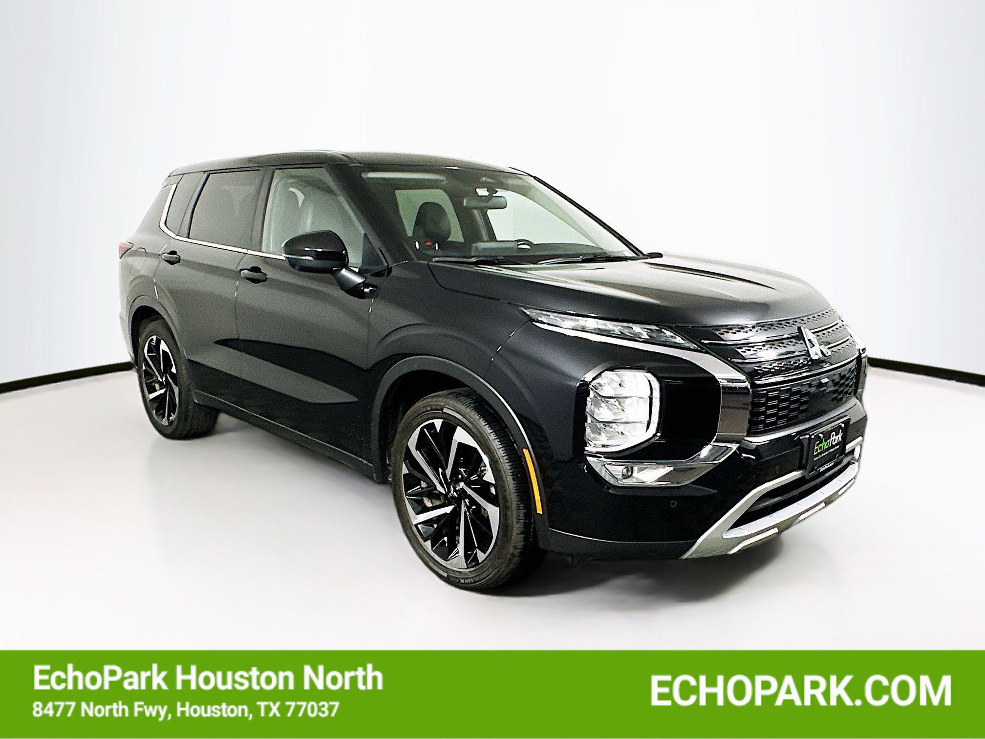 Used 2024 Mitsubishi Outlander SE