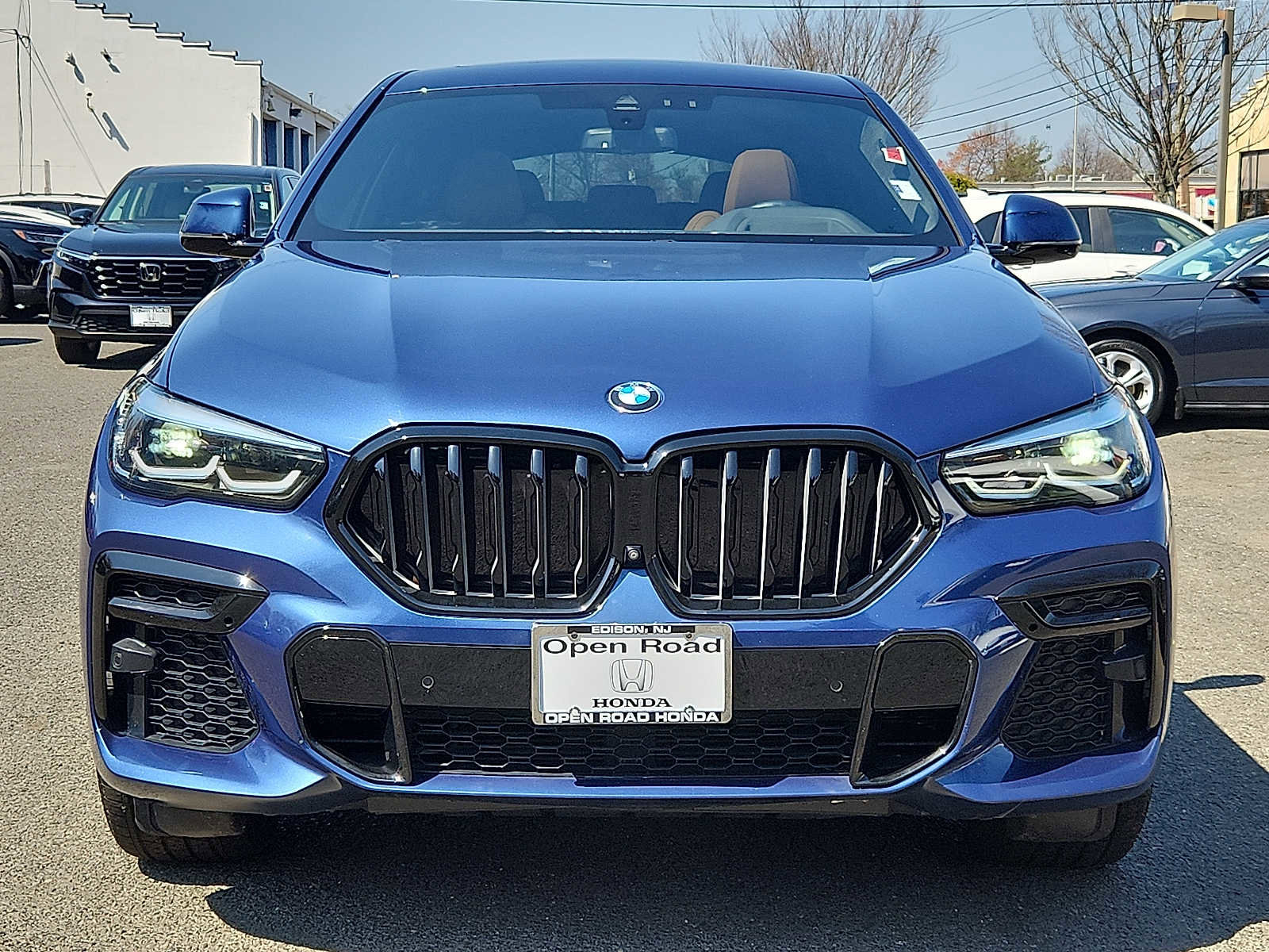 Used 2023 BMW X6 xDrive40i w/ M Sport Package image 2