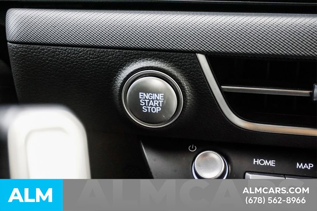 Used 2025 Hyundai Sonata SEL FWD image 28