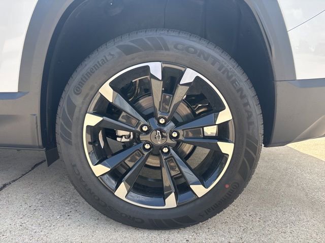 New 2026 Chevrolet Equinox RS w/ Convenience Package III FWD image 12
