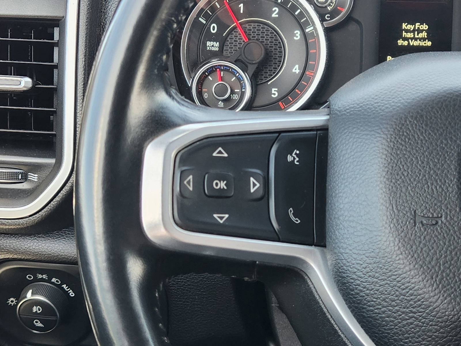 Used 2024 RAM 3500 Big Horn AWD/4WD image 27