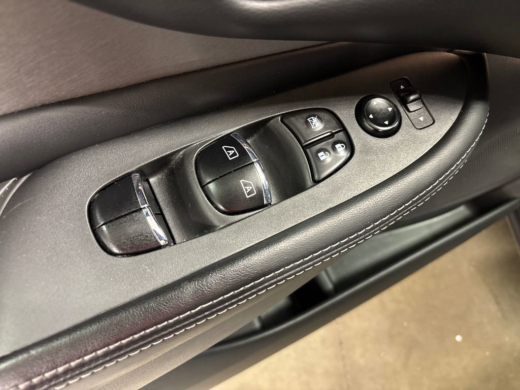 Used 2023 Nissan Murano SL FWD image 24