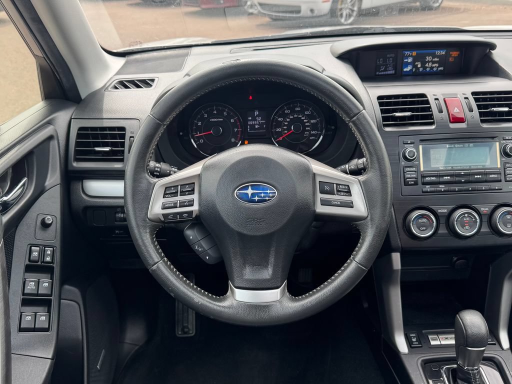 Used 2015 Subaru Forester 2.5i Touring AWD/4WD image 11