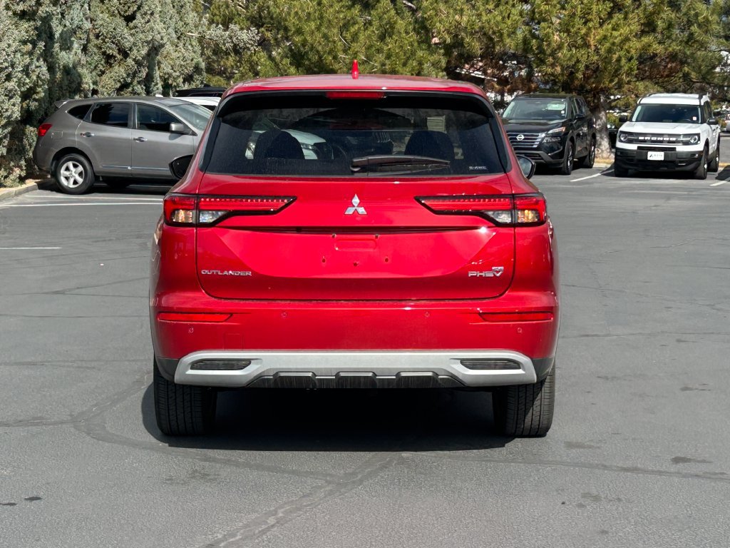 Used 2025 Mitsubishi Outlander 4WD Plug-In Hybrid image 5
