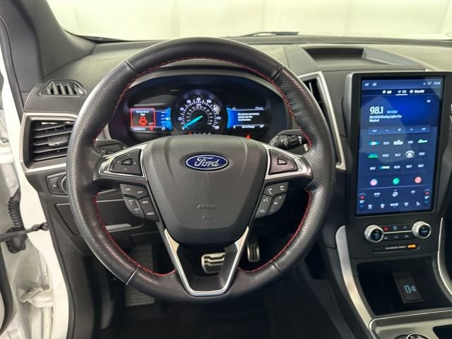 Used 2022 Ford Edge ST-Line image 14