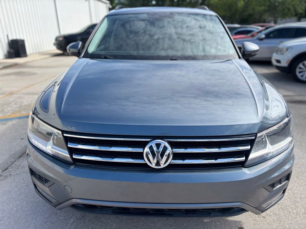 Used 2018 Volkswagen Tiguan SE w/ Panoramic Sunroof Package AWD/4WD image 8