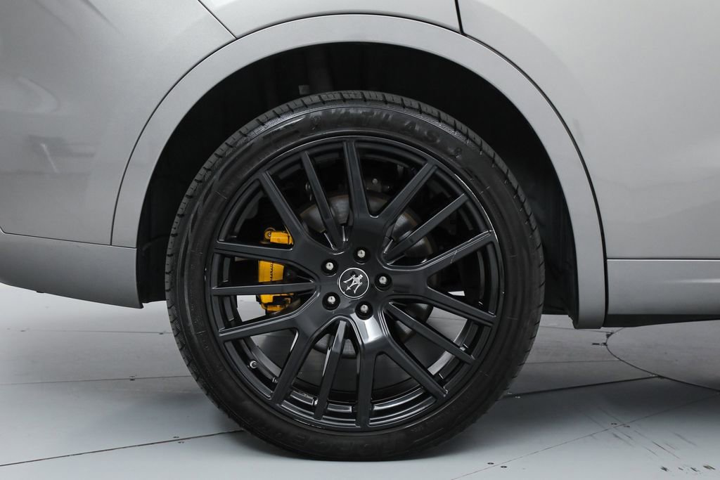 Certified 2022 Maserati Levante GT image 27