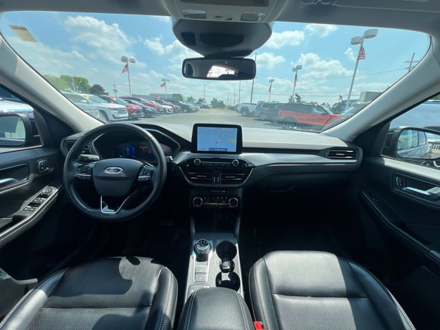 Used 2022 Ford Escape Titanium AWD/4WD image 19