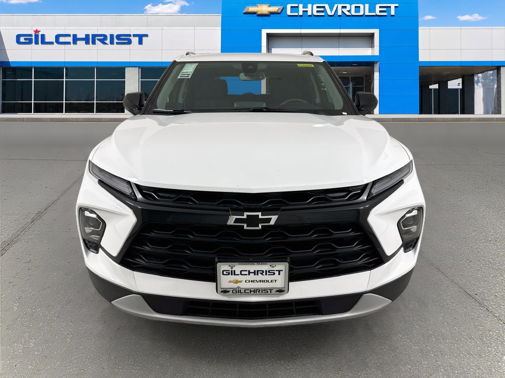 New 2026 Chevrolet Blazer LT w/ Convenience Package FWD image 2
