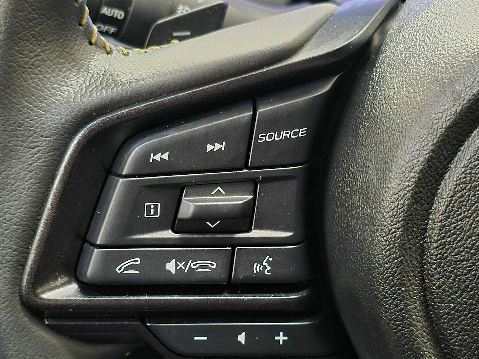 Used 2024 Subaru Crosstrek 2.5i Sport AWD/4WD image 17