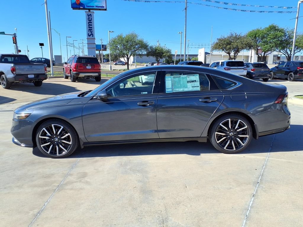 New 2026 Honda Accord Touring image 2