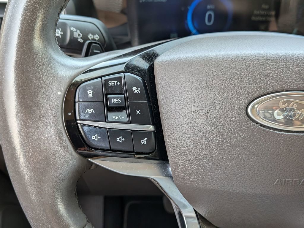 Used 2021 Ford Explorer Platinum w/ Equipment Group 601A image 30