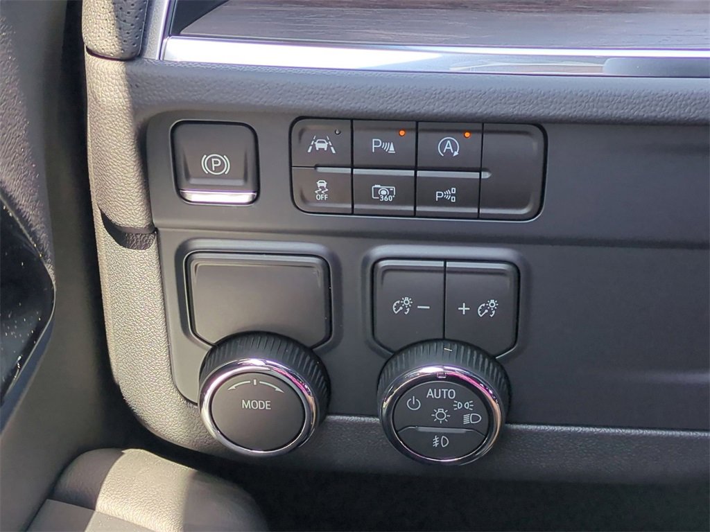 New 2025 Chevrolet Tahoe Premier image 18