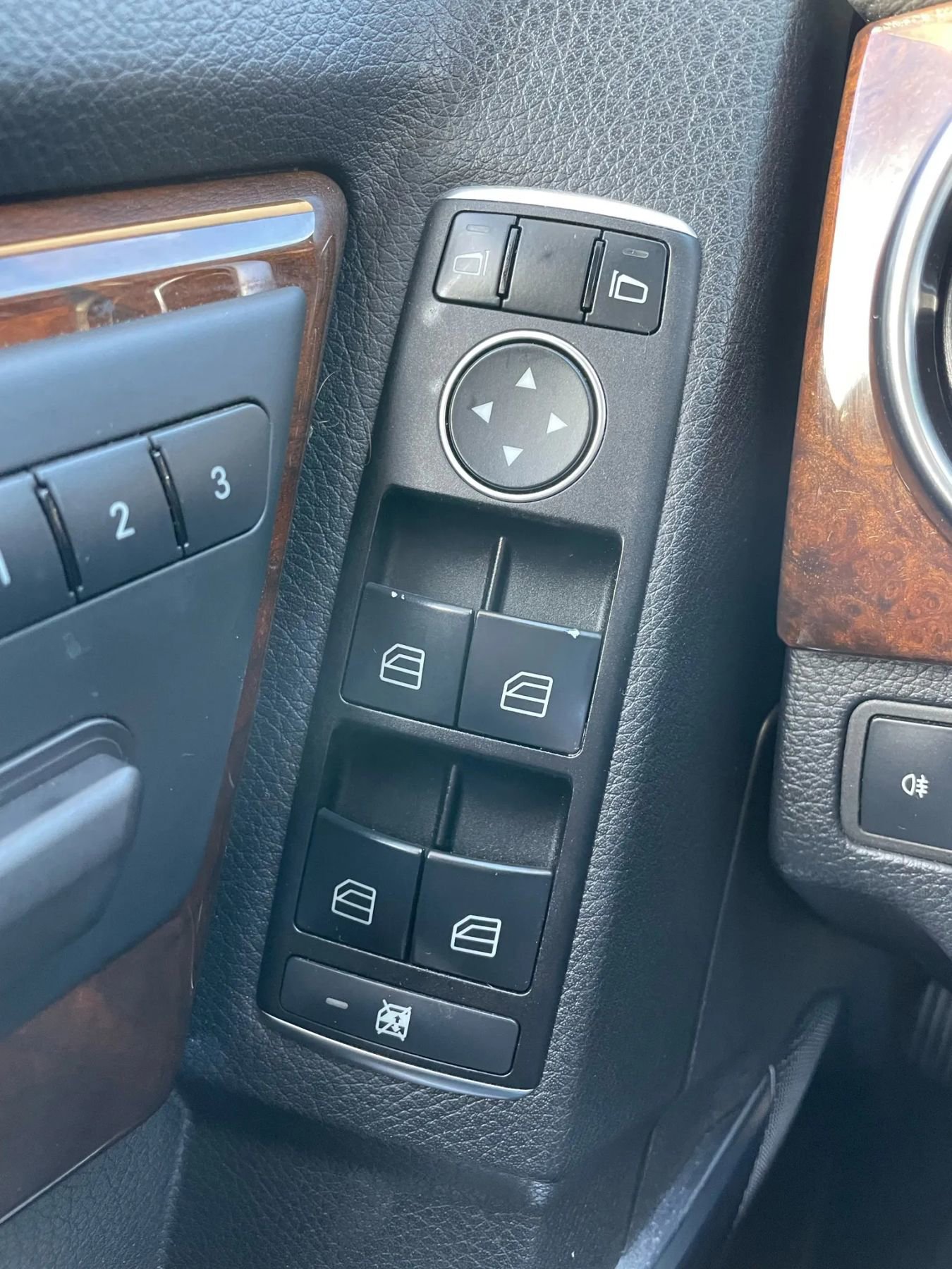 Used 2014 Mercedes-Benz GLK 350 4MATIC image 12