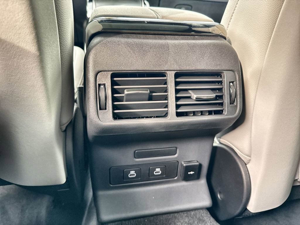 Used 2026 Land Rover Range Rover Velar S image 16