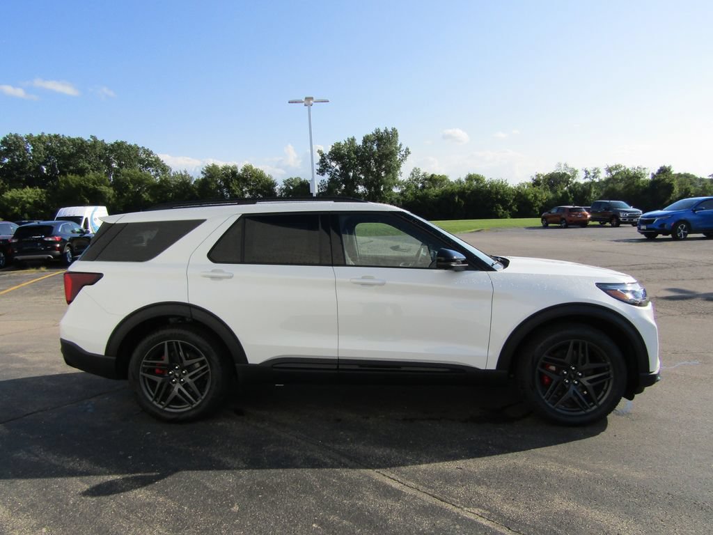 New 2026 Ford Explorer ST w/ Sun And Sound Package AWD/4WD image 18