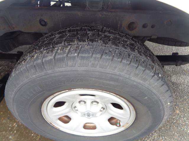 Used 2012 Nissan Frontier S w/ S Preferred Pkg RWD image 5