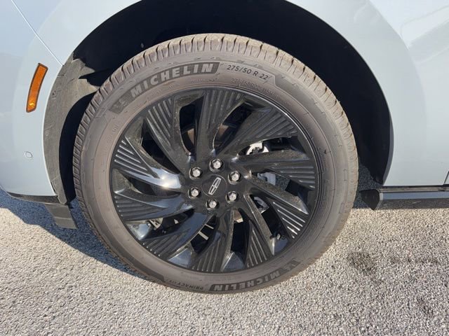 Used 2025 Lincoln Navigator Reserve w/ Jet Appearance Package image 9