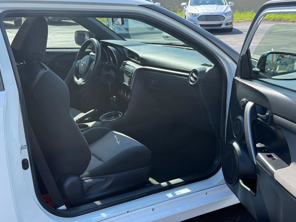 Used 2014 Scion tC image 14