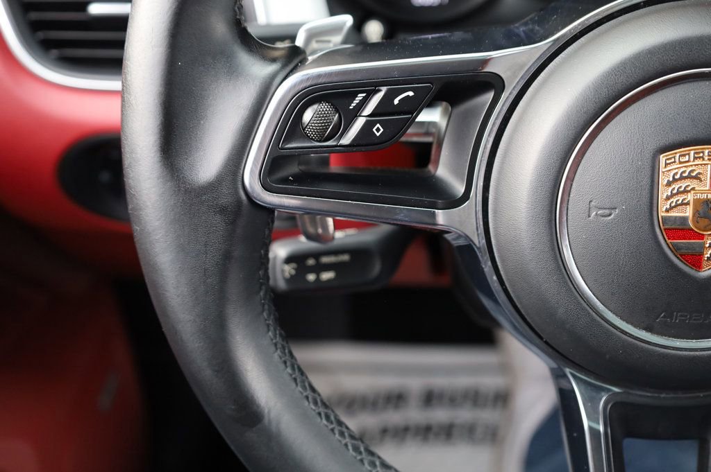 Used 2015 Porsche Macan Turbo image 29