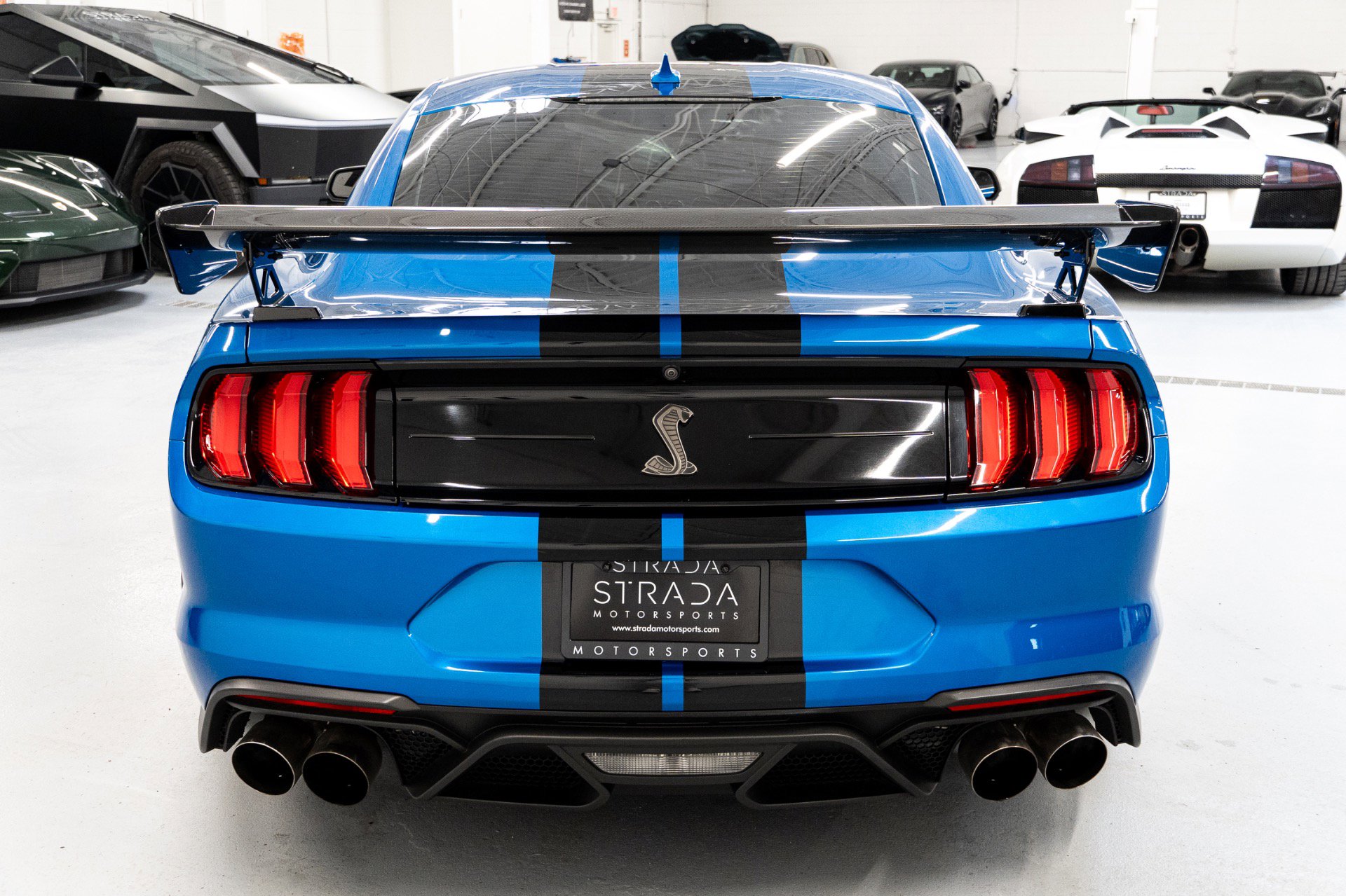 Used 2021 Ford Mustang Shelby GT500 w/ Carbon Fiber Track Pack RWD image 10