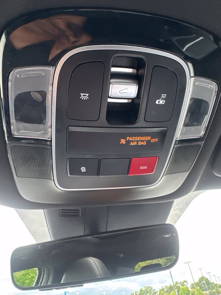 Certified 2024 Hyundai Santa Cruz Limited AWD/4WD image 16