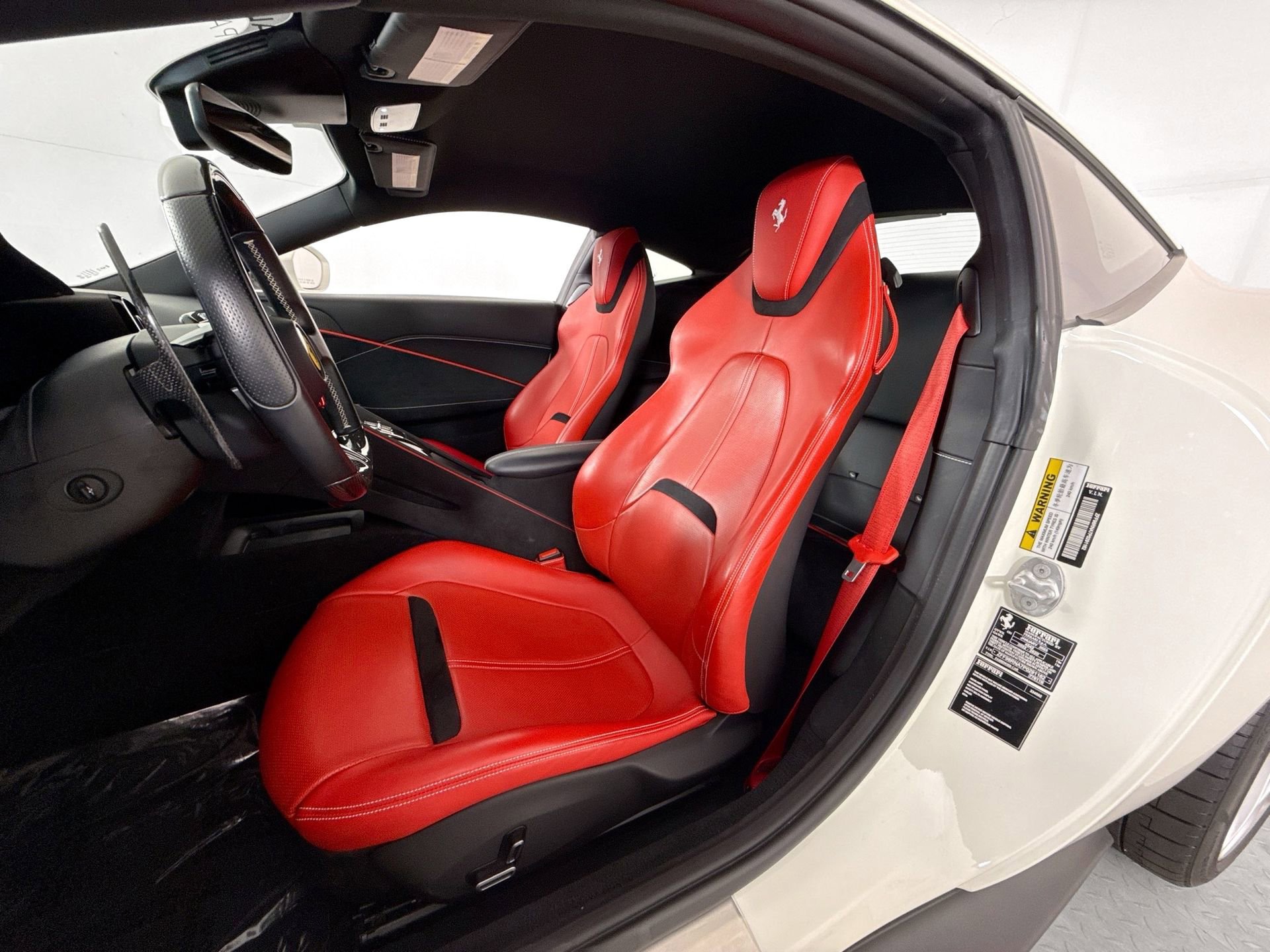 Certified 2023 Ferrari Roma image 9