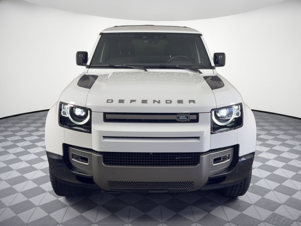 Used 2023 Land Rover Defender 110 X-Dynamic SE AWD/4WD image 6