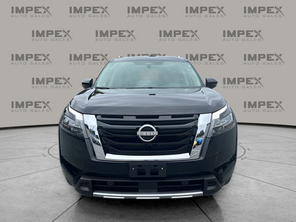 Used 2025 Nissan Pathfinder SL image 8