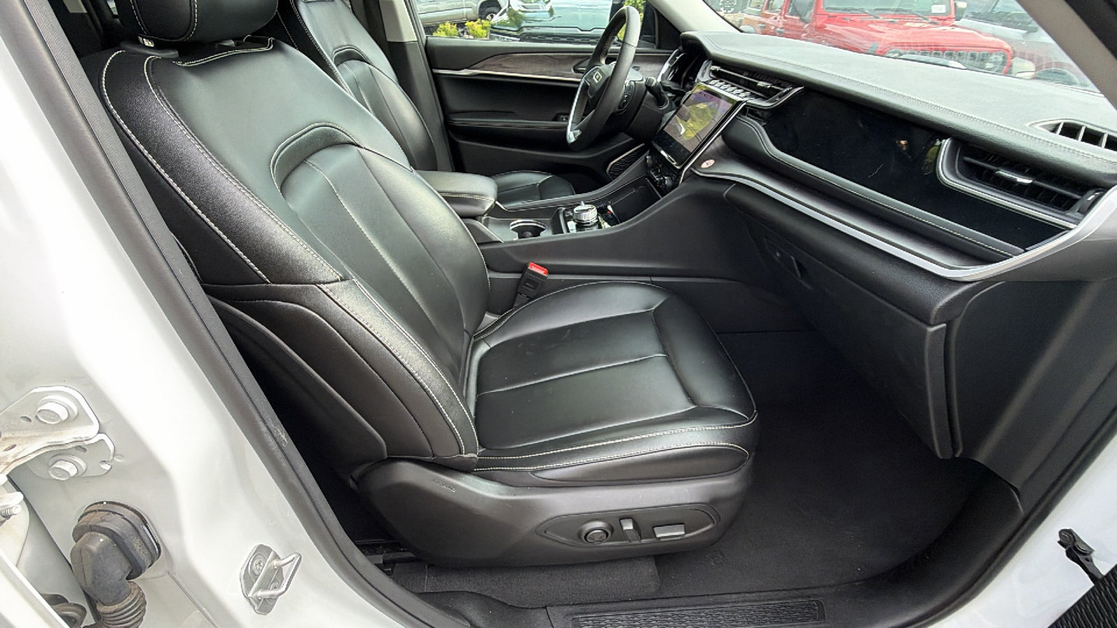 Used 2024 Jeep Grand Cherokee Limited 4xe AWD/4WD image 20
