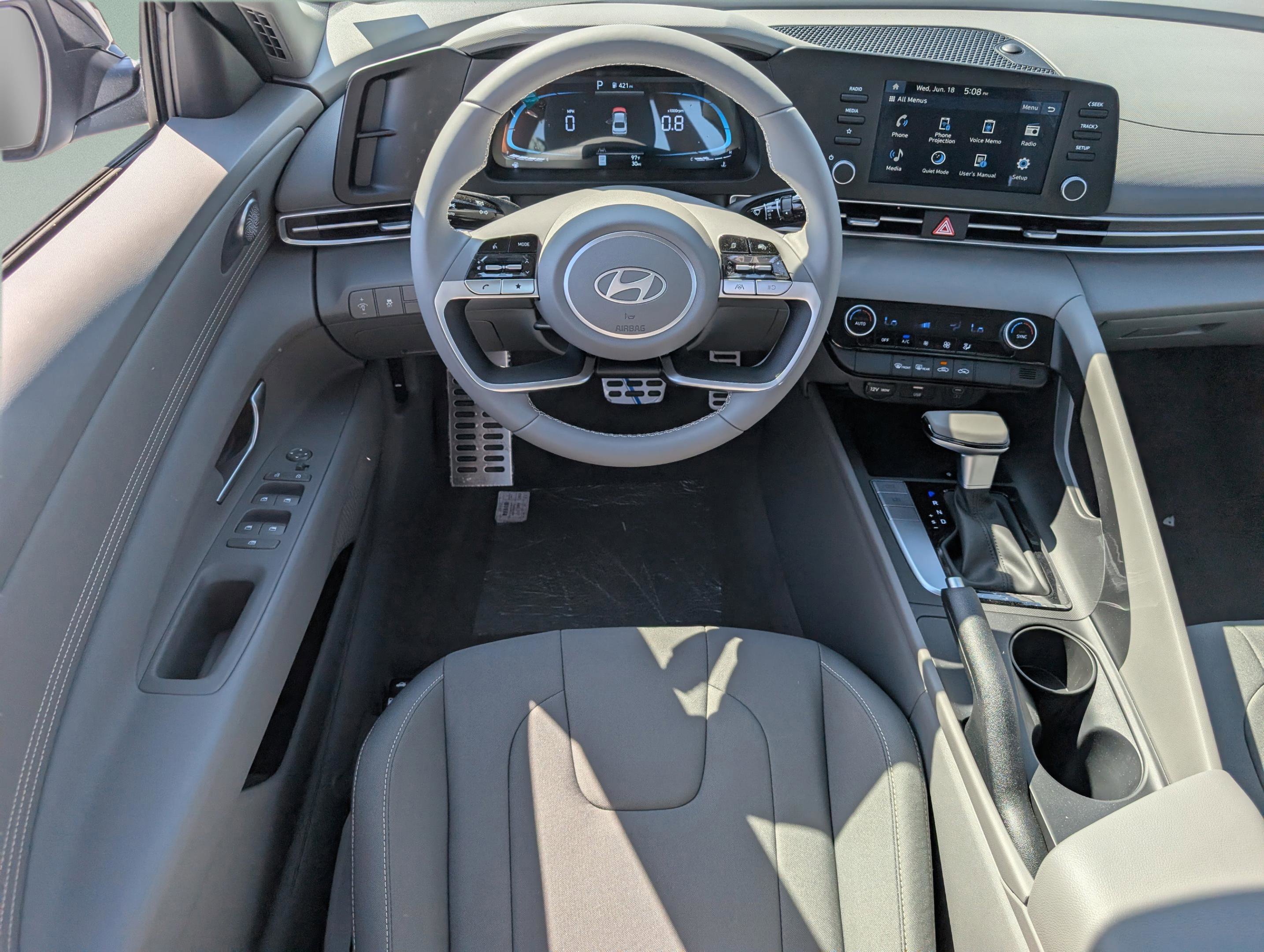 Used 2025 Hyundai Elantra Sport FWD image 20