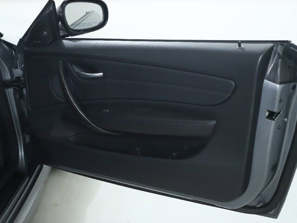 Used 2013 BMW 135i Convertible image 33