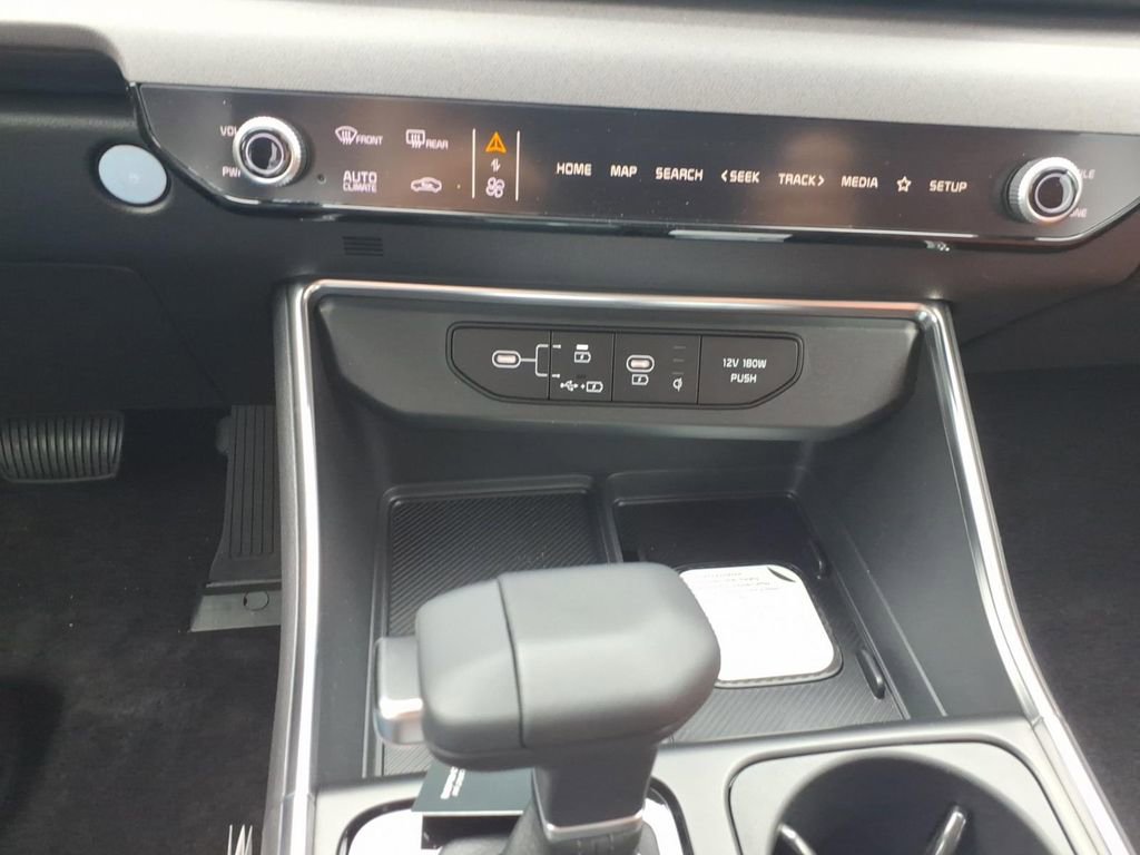 New 2026 Kia Carnival EX image 17