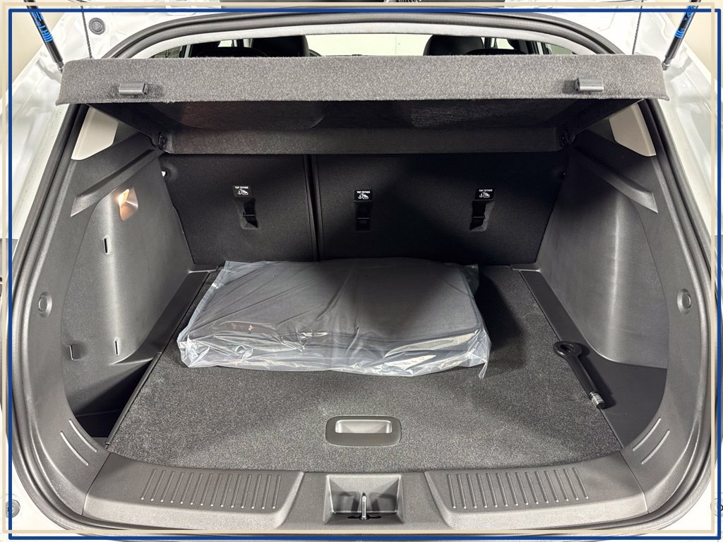 New 2026 Chevrolet Trax LT w/ LT Convenience Package FWD image 31