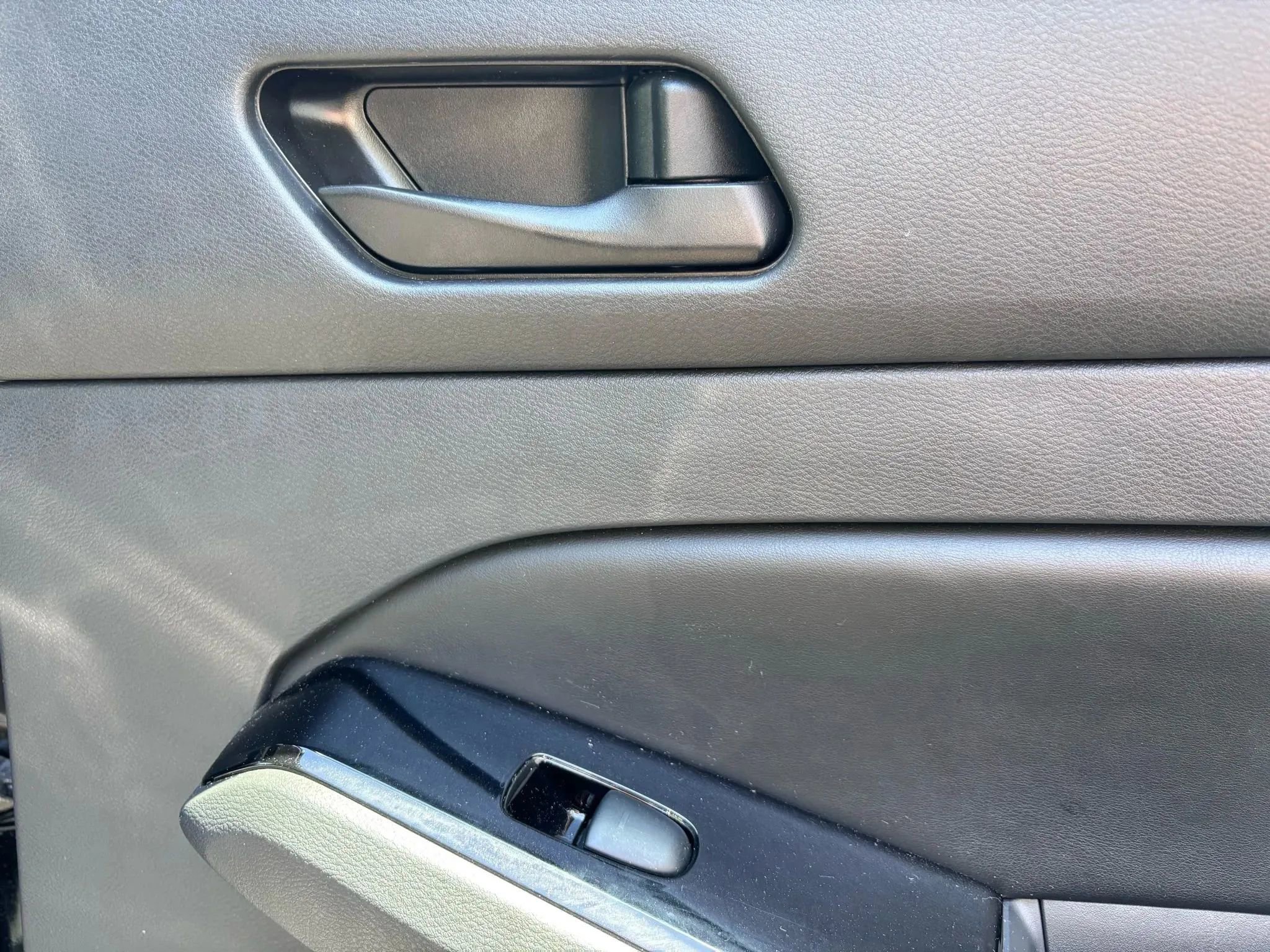 Used 2023 Nissan Altima 2.5 SV image 23