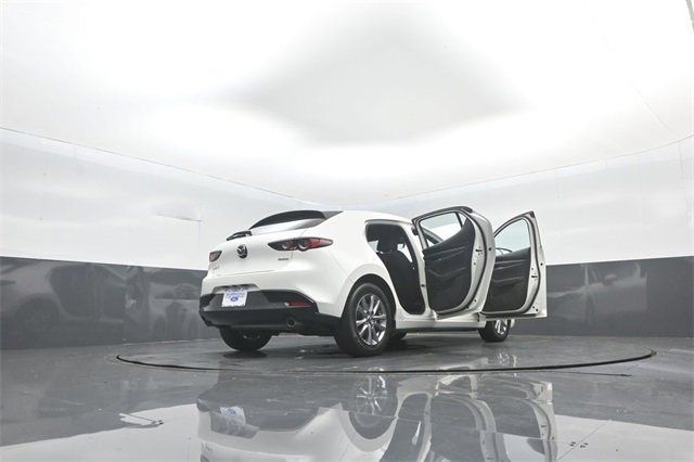 Used 2021 MAZDA MAZDA3 s image 43