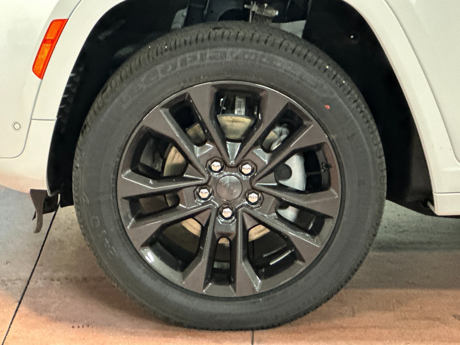 New 2026 Jeep Grand Cherokee Limited AWD/4WD image 25