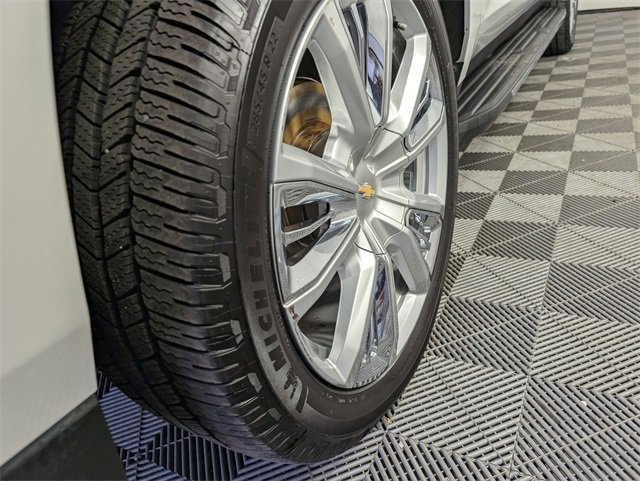 Used 2021 Chevrolet Suburban High Country image 9