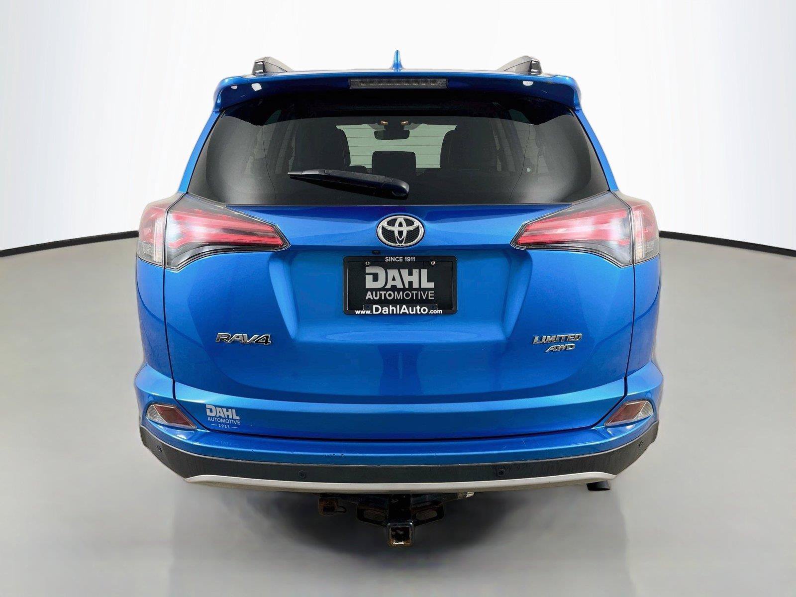 Used 2018 Toyota RAV4 Limited w/ Advanced Technology Package AWD/4WD image 12