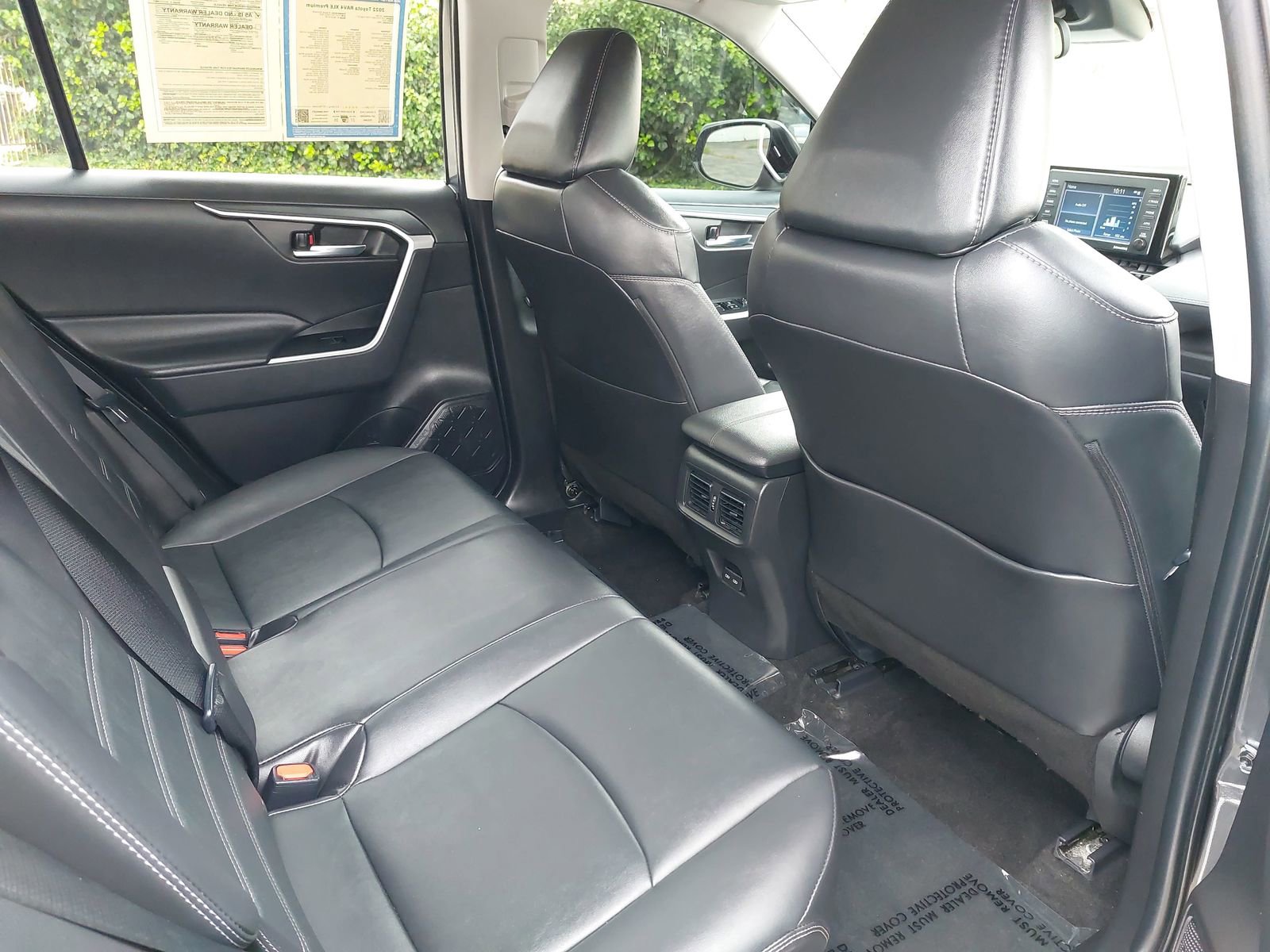 Used 2022 Toyota RAV4 XLE Premium FWD image 11