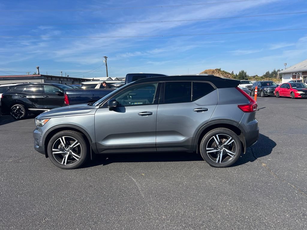 Used 2019 Volvo XC40 T5 R-Design AWD/4WD image 6