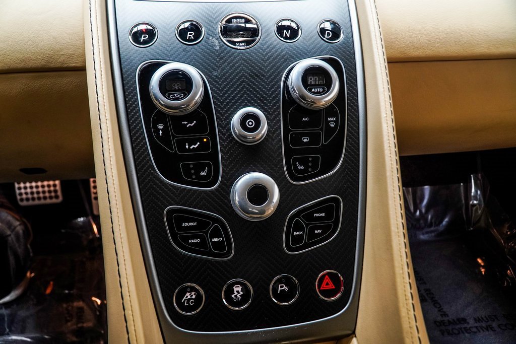 Used 2017 Aston Martin Vanquish Coupe image 25