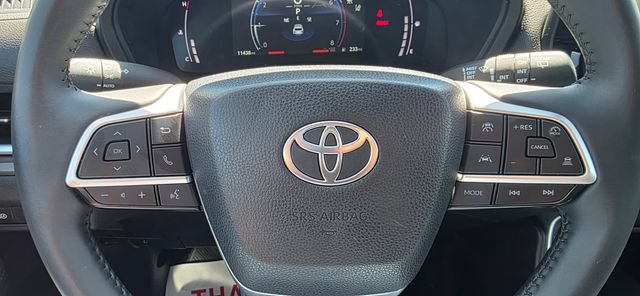Used 2025 Toyota Grand Highlander AWD image 23