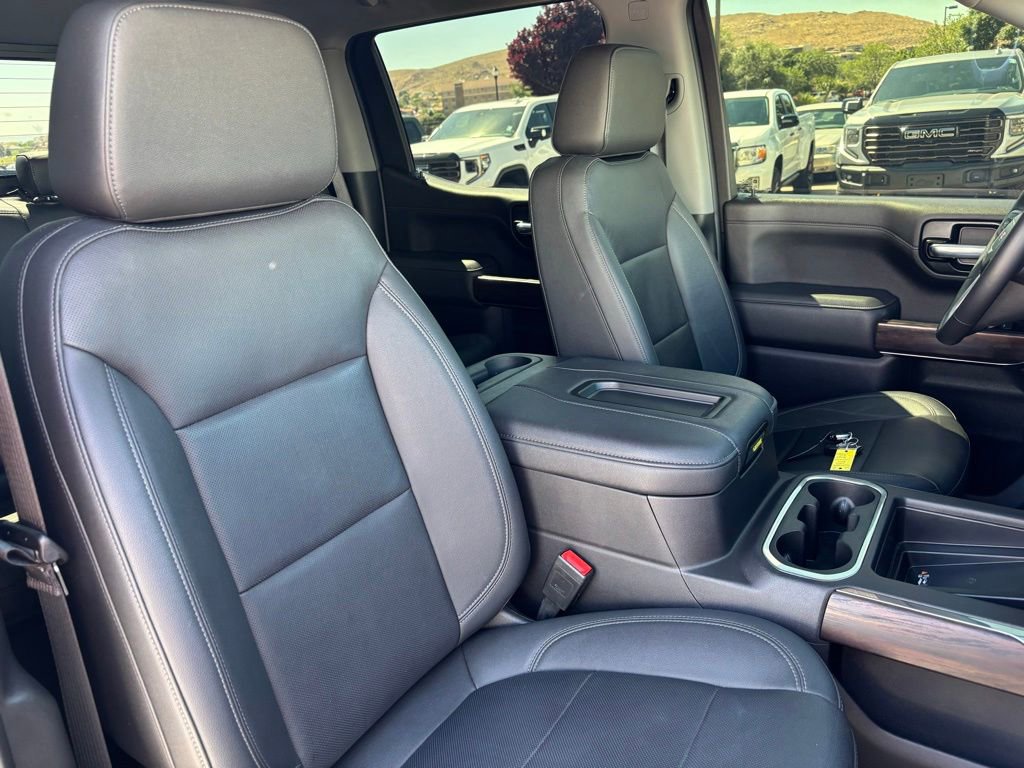 Used 2022 GMC Sierra 1500 SLT w/ SLT Premium Plus Package AWD/4WD image 35
