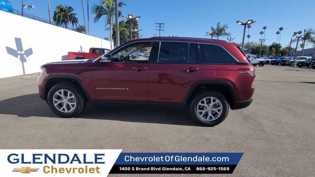 Used 2022 Jeep Grand Cherokee Limited RWD image 5