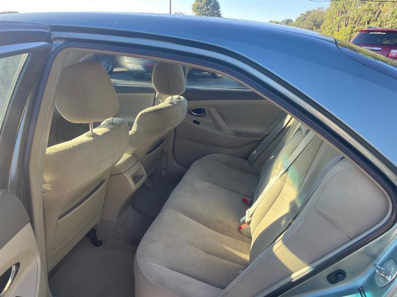 Used 2009 Toyota Camry LE FWD image 10