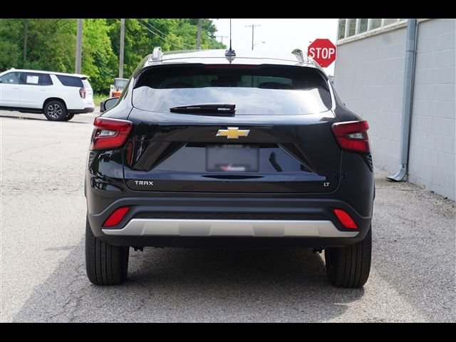 New 2025 Chevrolet Trax LT w/ LT Convenience Package image 21