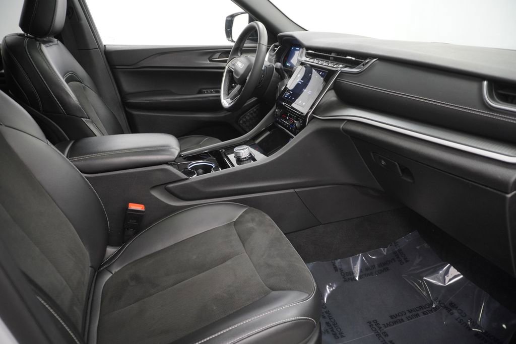 Certified 2023 Jeep Grand Cherokee L Laredo image 49