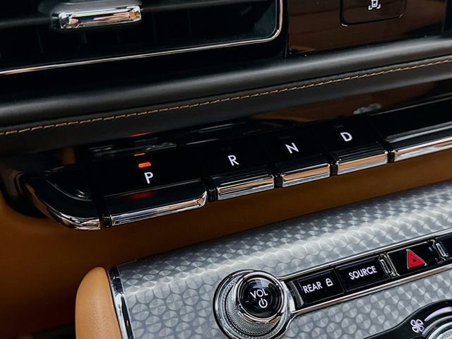 Used 2023 Lincoln Aviator Black Label w/ Dynamic Handling Package image 17